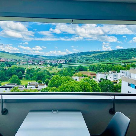 Freshly Renovated Studio Apartment - Top Location In Weinstadt Dış mekan fotoğraf